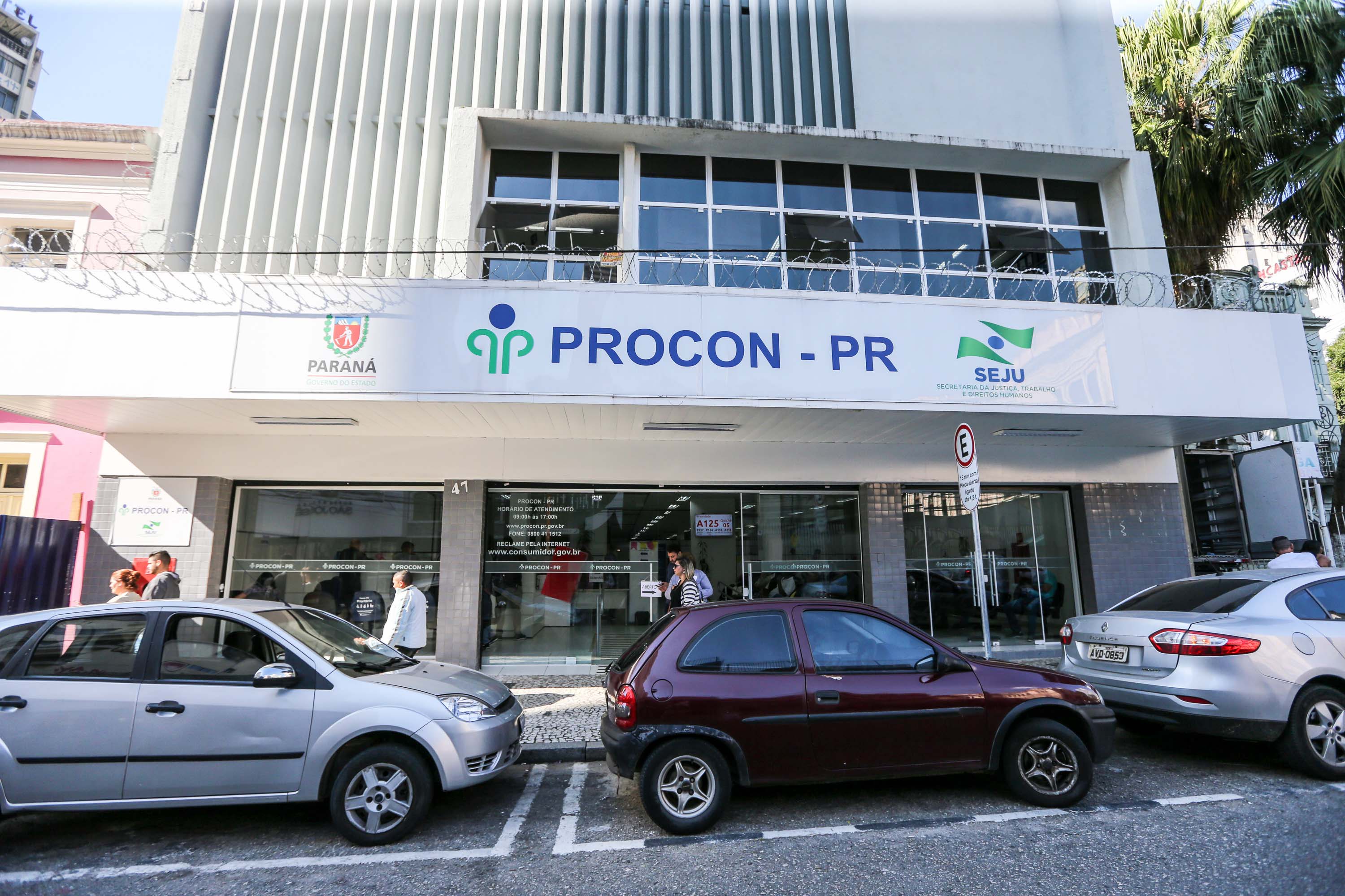 Procon-PR emite alerta para coibir altas de preços dos repelentes