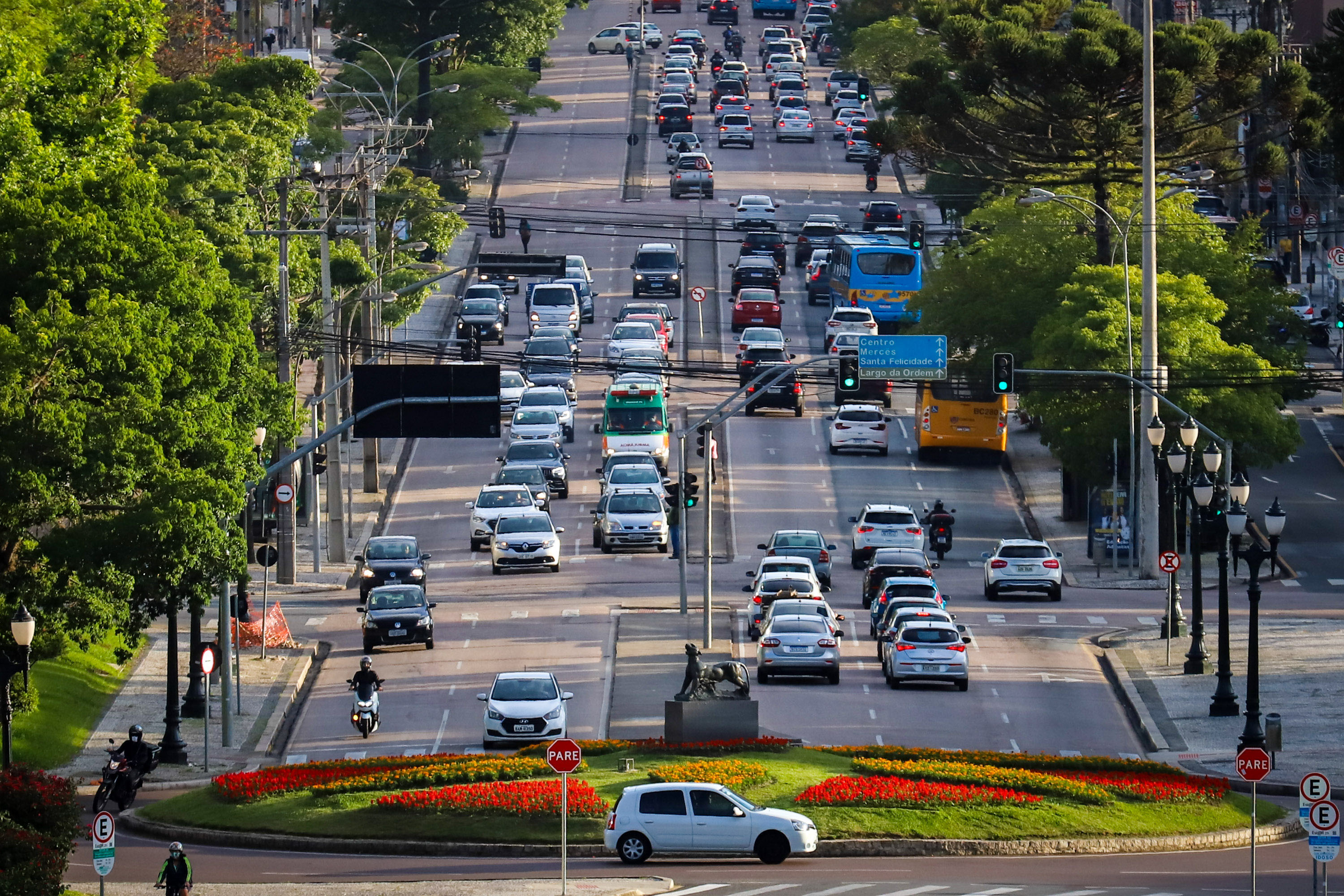 Licenciamento de veículos com placas finais 3, 4 e 5 vence em setembro