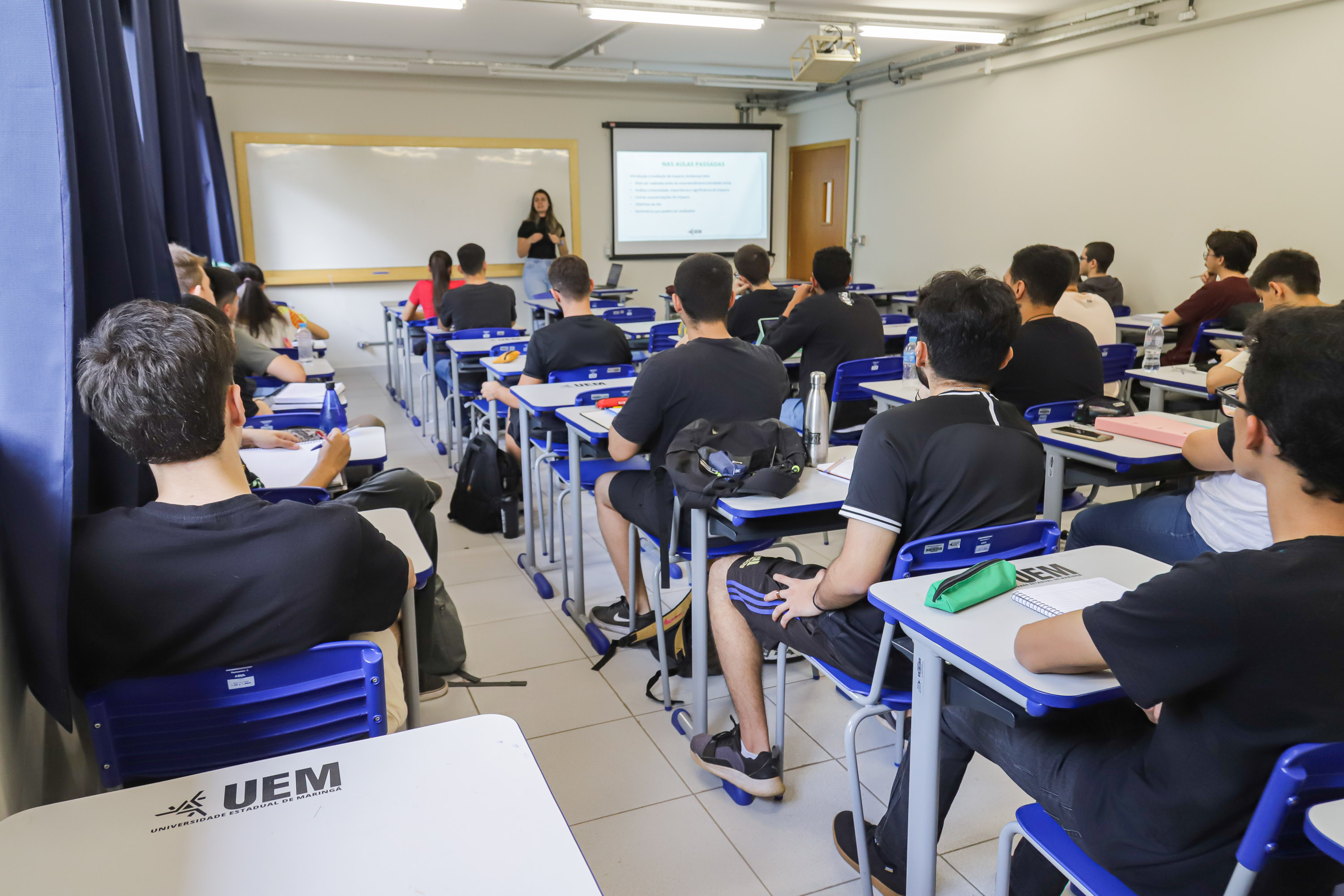 UEM anuncia cronograma e novos cursos para Vestibular de Verão e PAS