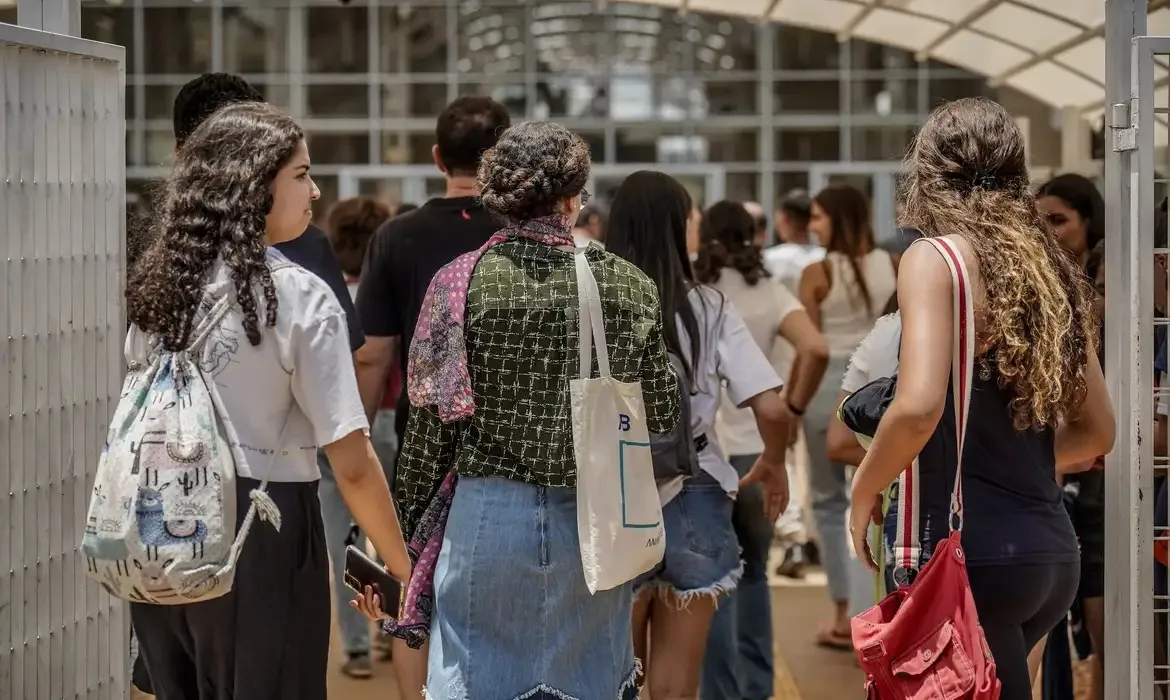 
		Saiba quais documentos são aceitos para participar do Enem 2024